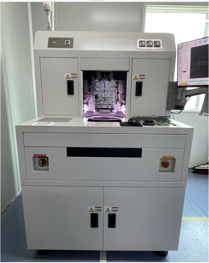 半自動(dòng)切割機(jī)